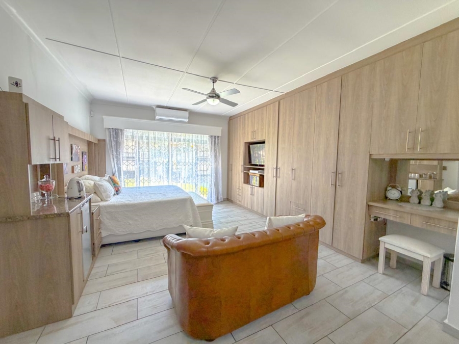 5 Bedroom Property for Sale in Sasolburg Ext 4 Free State